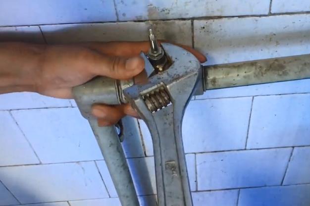 水管閥門拆卸步驟圖，老師傅全程圖解怎么換！