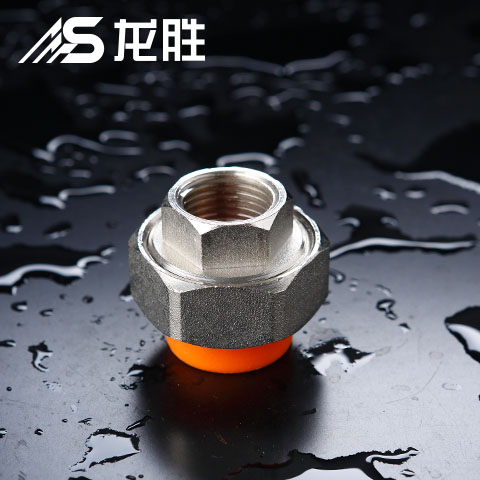 皮爾特水管多少錢一根？這2個價格差距也忒大了吧？